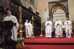 Bdjenje za duhovna zvanja u katedrali sv. Stošije
